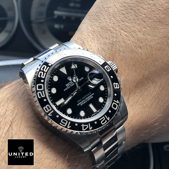 Rolex GMT-Master II 116710LN Masterpiece Replica rolex gmt master 116710LN 0001 replica wrist.png the guy's wearing a Rolex Gmt Master 11610LN-0001 Replica.