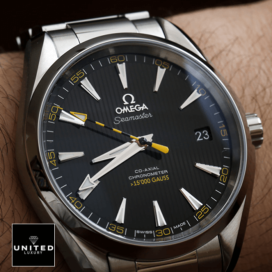 Omega Seamaster Aqua Terra Co-Axial Master Chronometer 231.10.42.21.01.002 Authentic Clone 1:1 omega aqua terra 231.10.42.21.01.002 replica wrist Omega Seamaster Black Dial Replica on the wrist