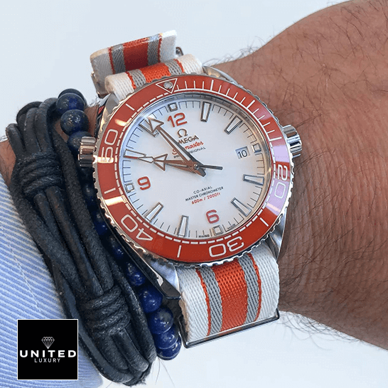 Omega Seamaster Planet Ocean 215.32.44.21.04.001 "Orange" Mirror Replica 1:1 omega seamaster planet ocean 600M co axial master steel 215.32.44.21.04.001 grey dial replica white unitedluxurynet 1 Omega Seamaster Orange 215.32.44.21.04.001 Replica next to the bracelet