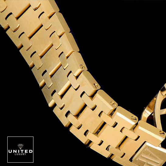 Audemars Piguet Royal Oak 67651BA.ZZ.1261BA.01 "Diamond Bezel" Collector’s Replica audemars piguet royal oak selfwinding yellow gold 67651BA.ZZ .1261BA.01 replica bracelet unitedluxurynet 1 Audemars Piguet Royal Oak Yellow Gold Bracelet Replica black background