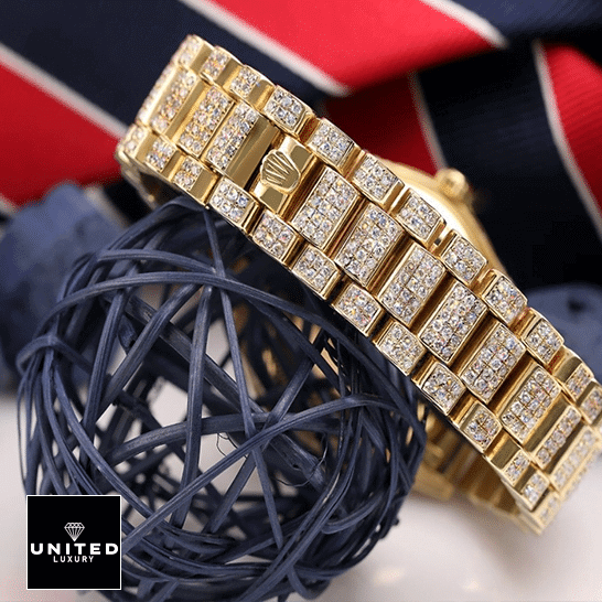 Rolex Day-Date 18038 "Iced Out" High Fidelity Replica Rolex Day-Date 36 18038 Replica Full Diamond Oyster Bracelet on the Rolex logo