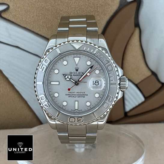 Rolex Yacht-Master 126621 "Everose Rolesor" Exact Duplicate Quality Rolex Yacht Master Platinum White Dial Replica on the stand