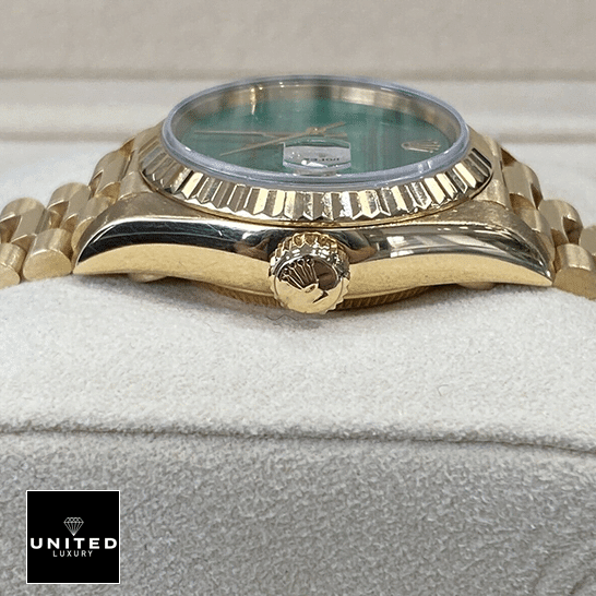 Rolex Datejust 69178 "Malachite Dial" Elite Clone Edition Rolex Datejust 69178 Yellow Gold Case & Crown Pusher Replica Right Side