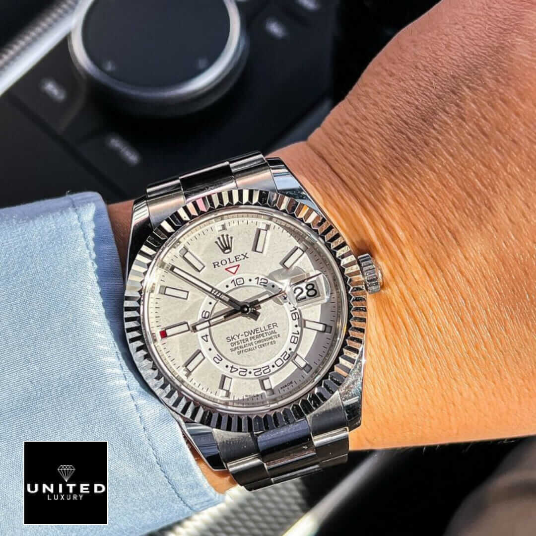 Rolex Sky-Dweller 326934 "White Dial" 1:1 Master Replica Yeni Proje kopyasi 4 Rolex Sky-Dweller 326934 "White Dial" 1:1 Master Replica Yeni Proje kopyasi 4
