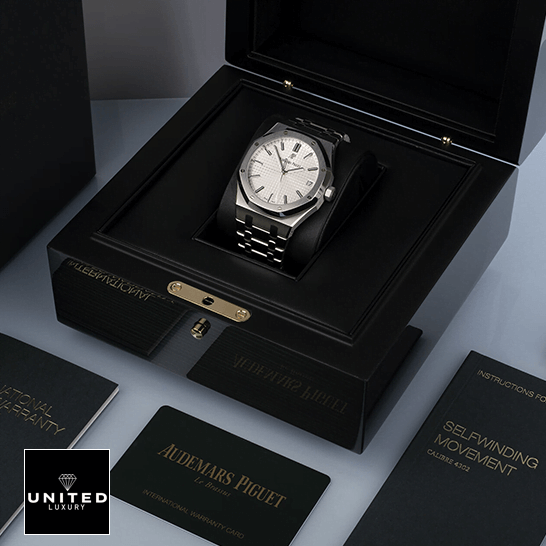 Audemars Piguet Royal Oak 15500ST.OO.1220ST.03 "Blue Dial" Premium Replica 1:1 audemars piguet royal oak 15500ST.OO .1220ST.04 replica white audemars-piguet-royal-oak-15500ST.OO_.1220ST.04-replica-white
