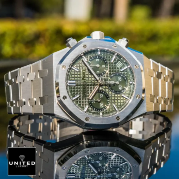 Audemars Piguet Royal Oak Offshore 26240ST.OO.1320ST.08 Next Level Replica ap steel green dial nature 600x600 1 Audemars Piguet Royal Oak Offshore 26240ST.OO.1320ST.08 Next Level Replica ap steel green dial nature 600x600 1